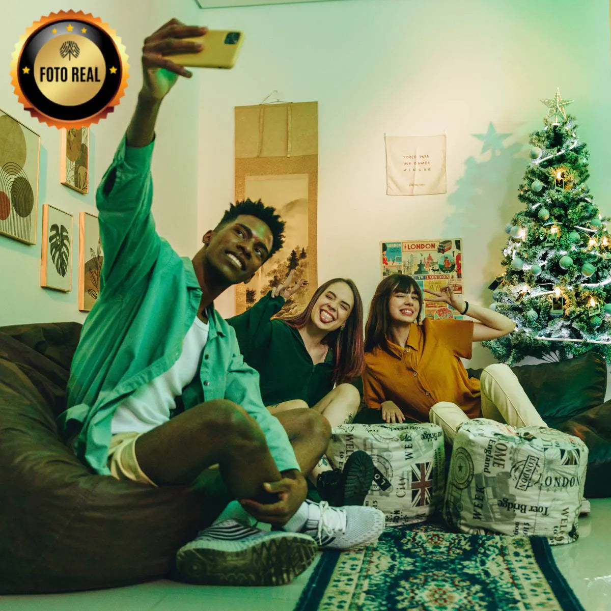 Árvore De Natal Pinheiro Nevada 2,10m 900 Galhos Premium Tradicional Grande Branca Cheia Neve Luxo Luvinco